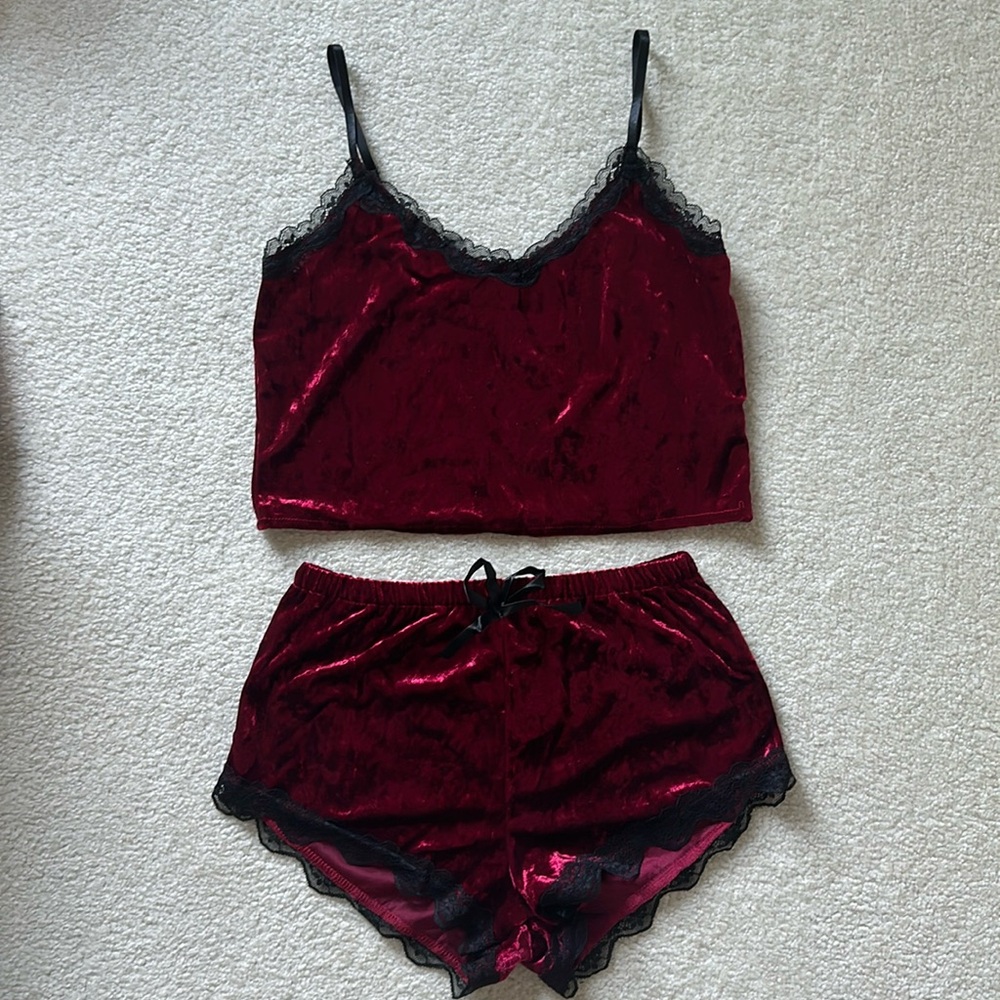 NOT SOLD - red velvet sleep set